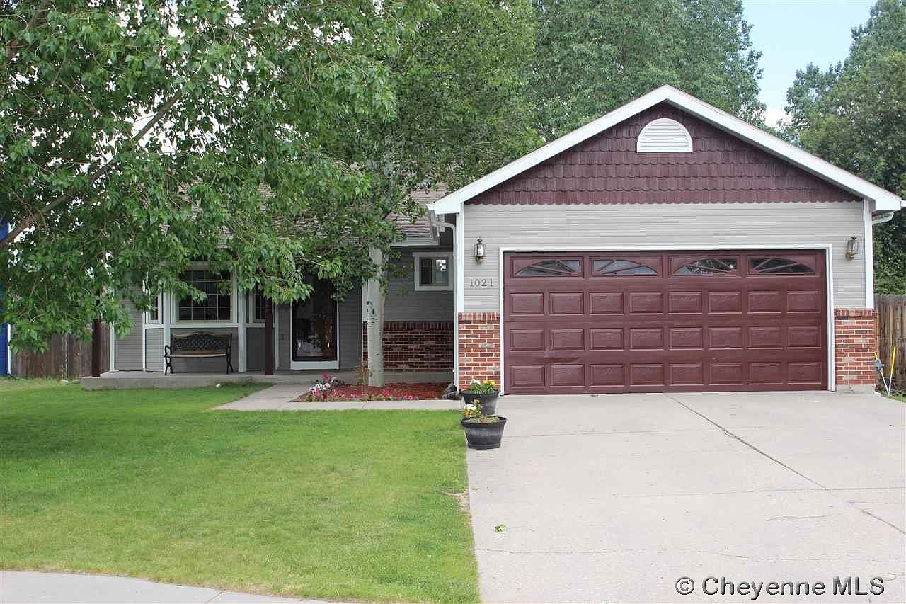 1021 Colonial Dr, Cheyenne, WY 82001 | Zillow