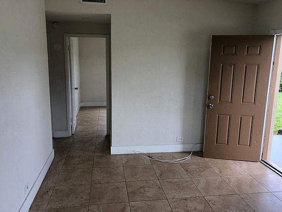 4th image of 16445 NW 22nd Ct