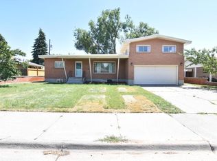 1025 Merrett Dr, Idaho Falls, ID 83404