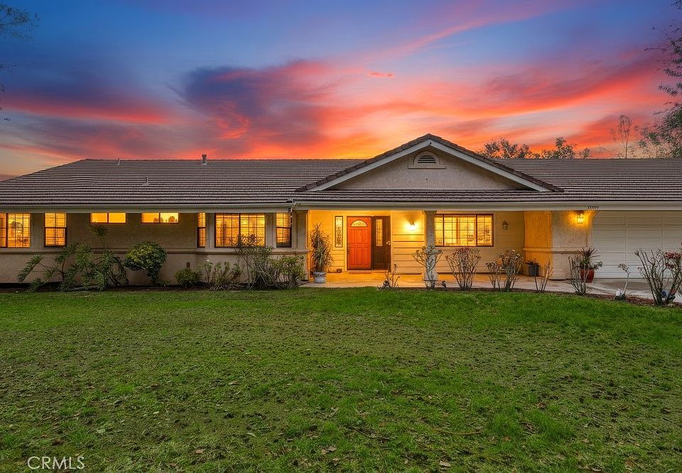 1st image of 28572 Meadow Mesa Ln