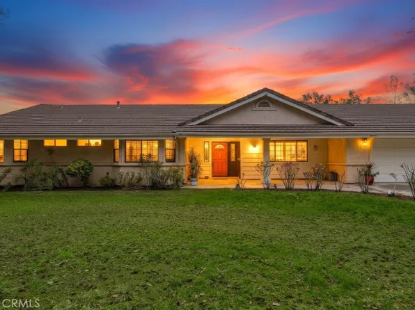 28572 Meadow Mesa Ln, Escondido, CA 92026