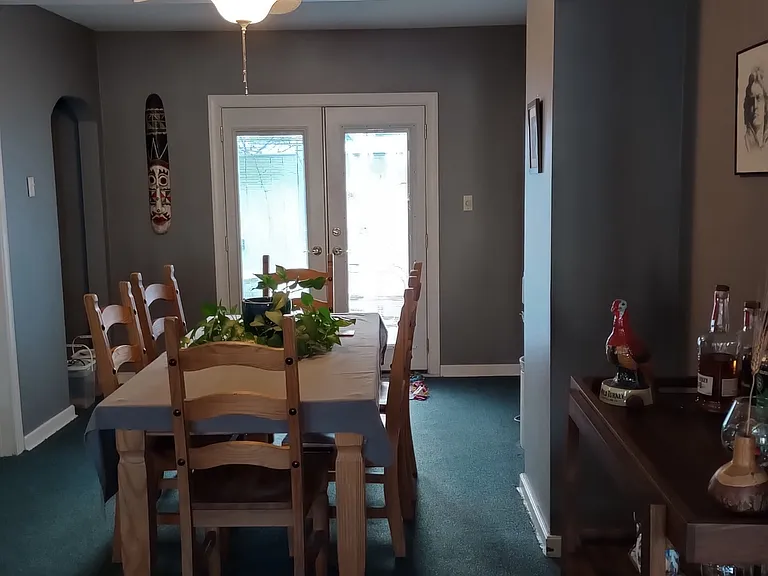 1519 N Cass St — Photo 2