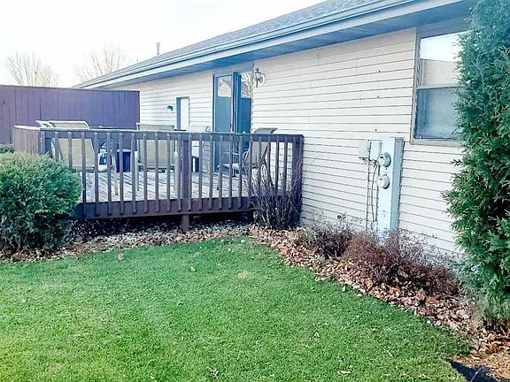 3rd image of 206 Winesap Ct