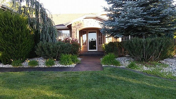 2nd image of 16030 Ironhorse Dr