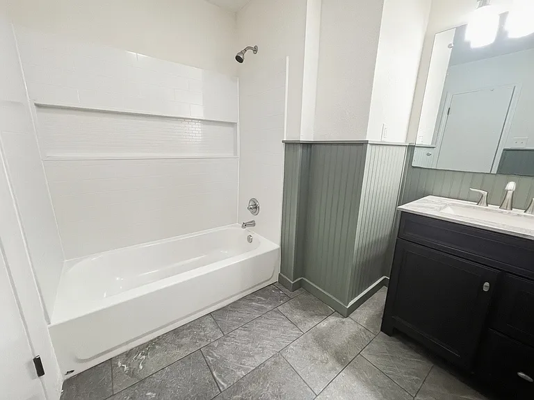 246 Maxine Dr — Photo 14