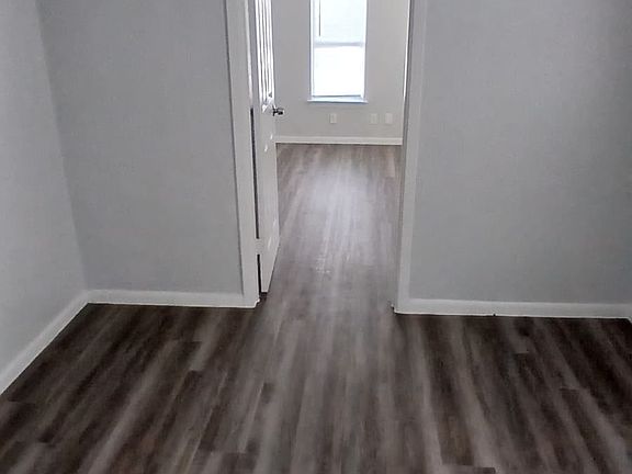 4th image of 1430 Onslow St
