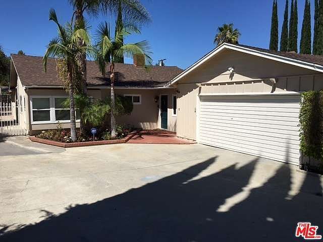 1st image of 4515 Canoga Dr