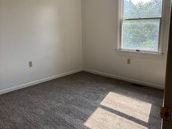 5th image of 801 Naomi St #801