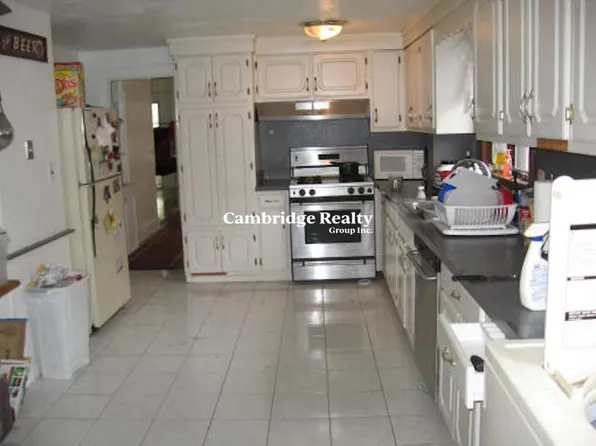 53 Bristol Rd, Medford, MA