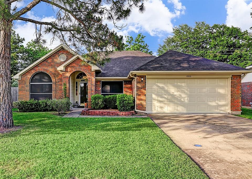 1st image of 15523 Wake Village Dr