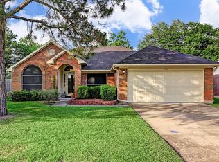 15523 Wake Village Dr, Friendswood, TX 77546