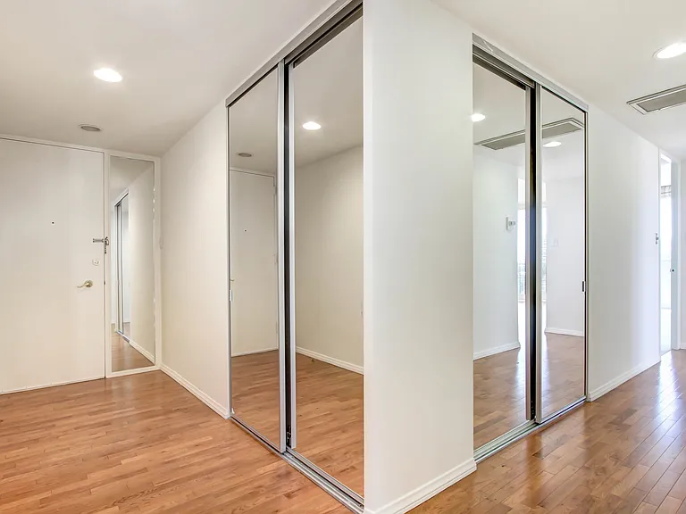 10433 Wilshire Blvd #1001 — Photo 14
