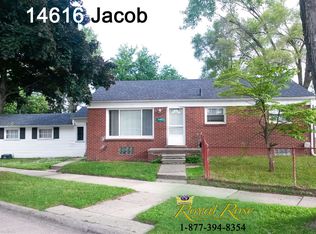 14616 Jacob Ave, Eastpointe, MI