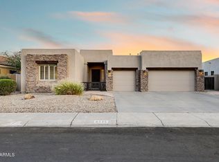 6335 W Hill Ln, Glendale, AZ 85310