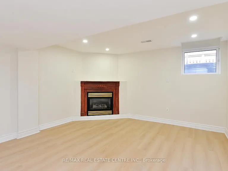 10 Sheldon Dr #BASEMENT — Photo 27