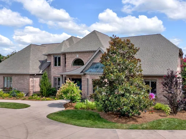 2064 Feathers Chapel Rd, Blountville, TN 37617