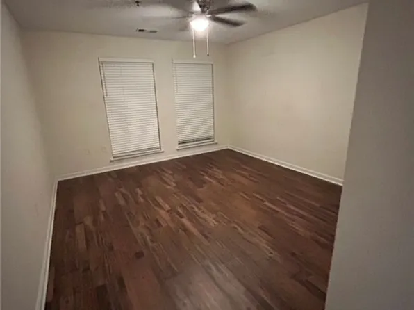 490 Barnett Shoals Road #812, Athens, GA 30605