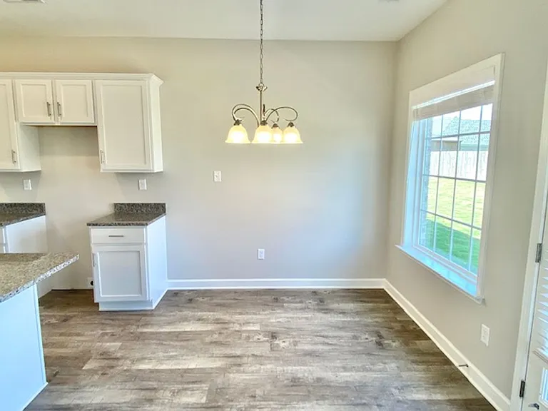 5440 Lakeside Cv — Photo 3
