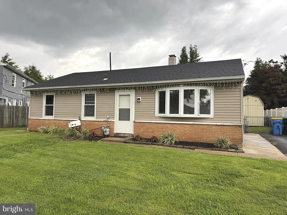901 Spencer Dr