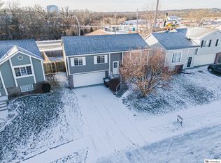 11701 Bauman Ave, Omaha, NE 68164