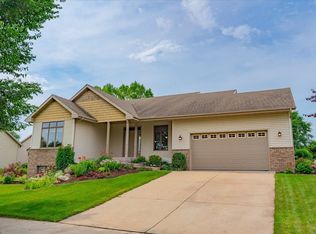 5205 Blazingstar Ln, Fitchburg, WI 53711