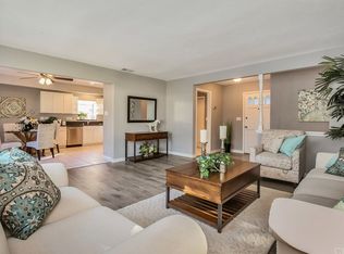 535 S Breezy Way, Orange, CA 92869