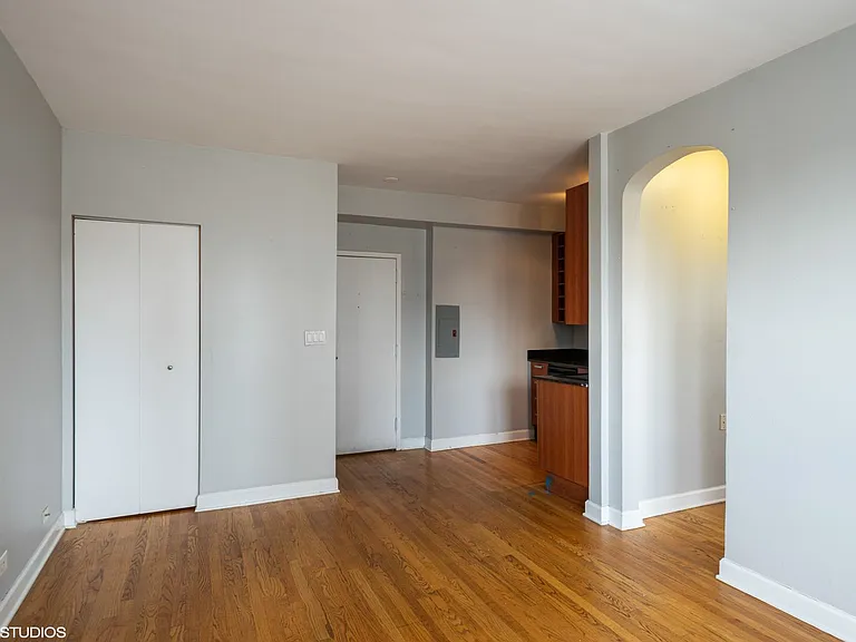 732 W Bittersweet — Photo 29