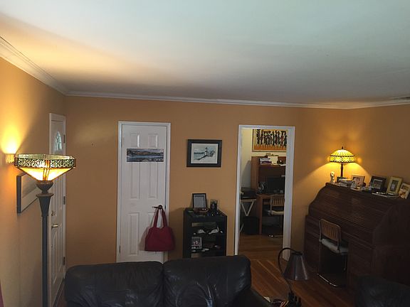 4th image of 5035 Milne Dr