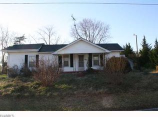 1360 E Linville Rd, Mount Airy, NC 27030