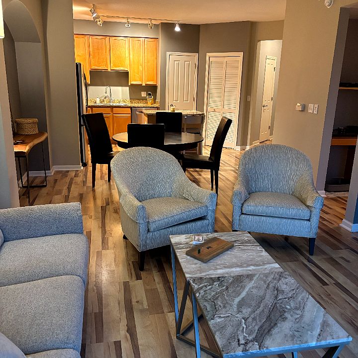 1st image of 500 Grant St E #609