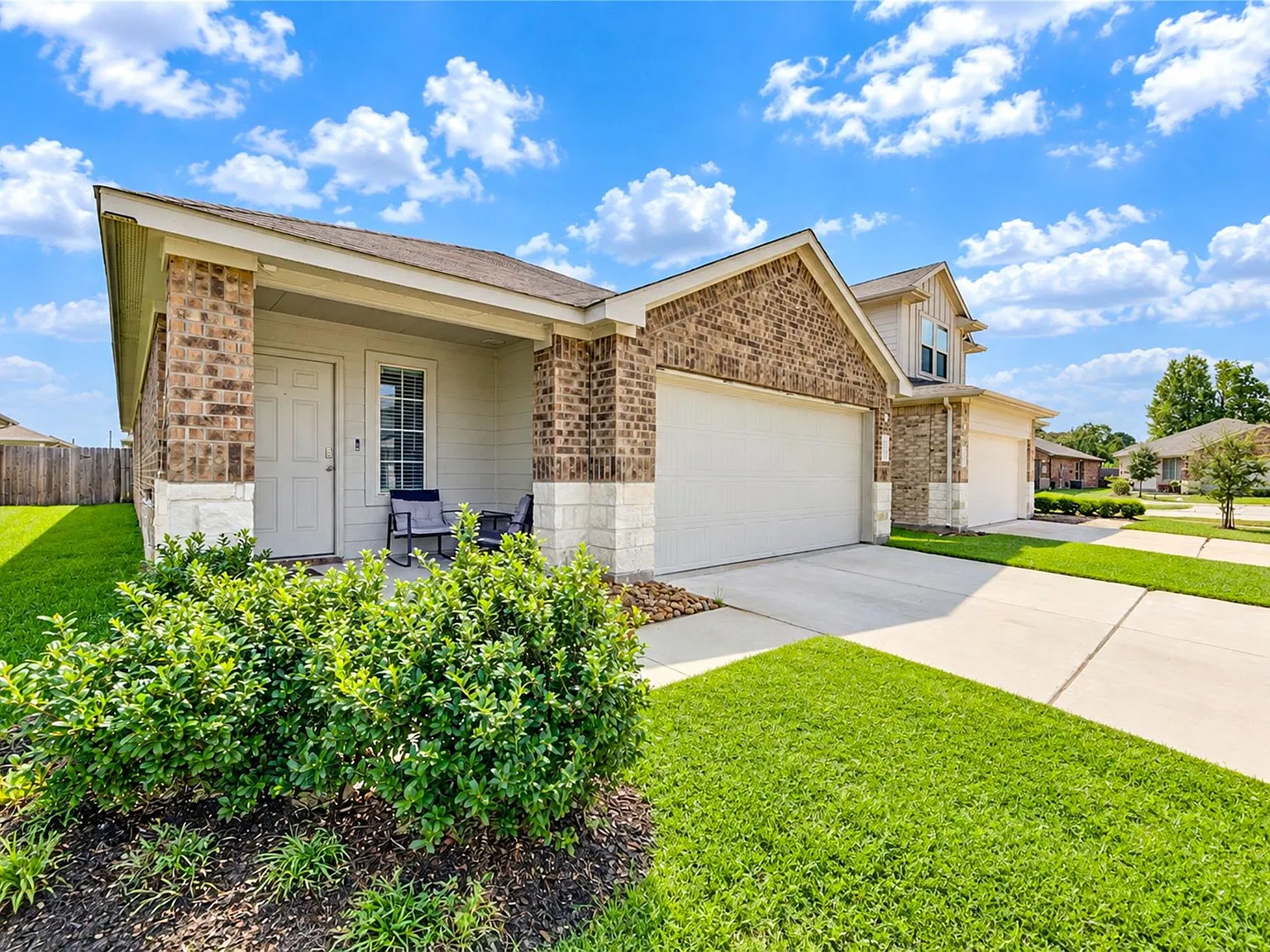 3 bed, 2.0 bath, 1545 sqft, $2,000 — Photo 3