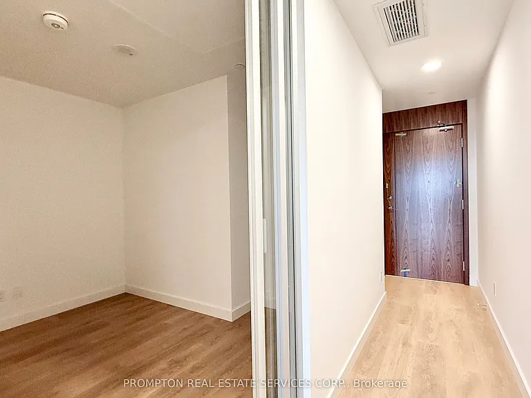 68 Esther Shiner Blvd #557 — Photo 5