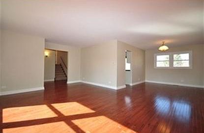 5th image of 236 W Tanglewood Dr