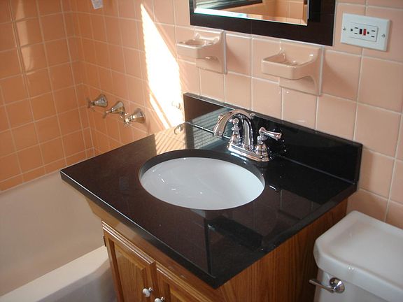 3rd image of 1508 N Harlem Ave APT 2E