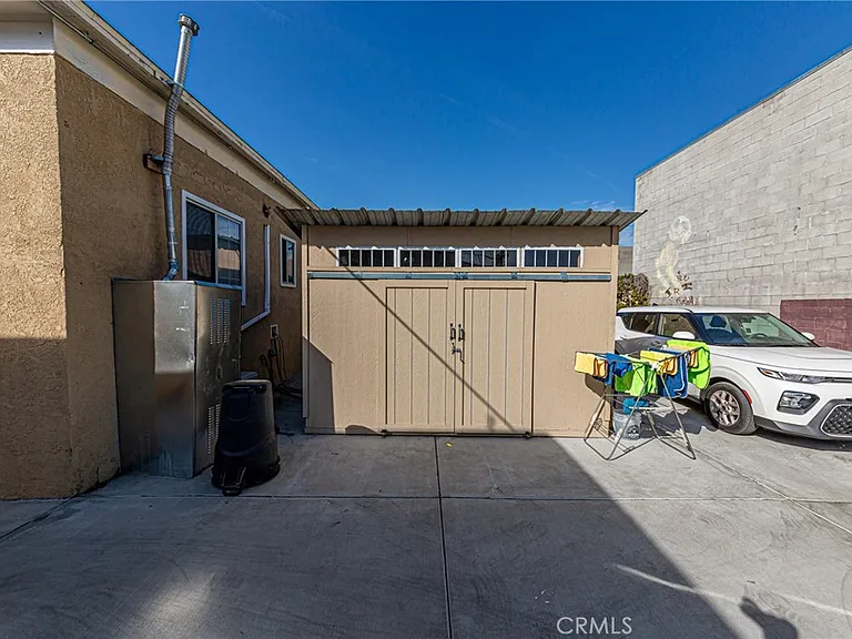 229 W 28th St — Photo 6
