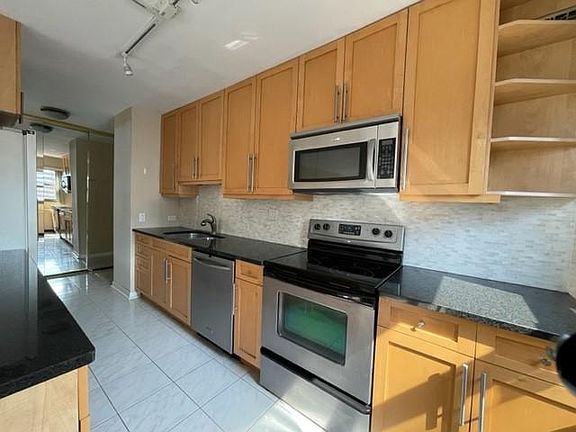5th image of 535 N Michigan Ave APT 2508