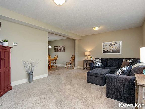 5th image of 4840 Winston Hill Dr NE