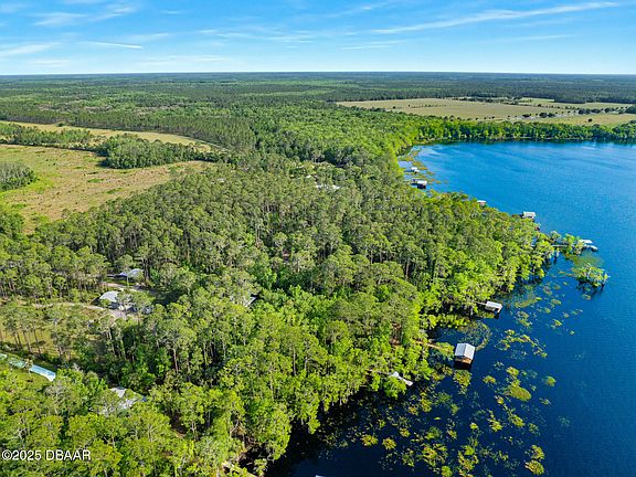 3rd image of 1926 Lake Disston Dr