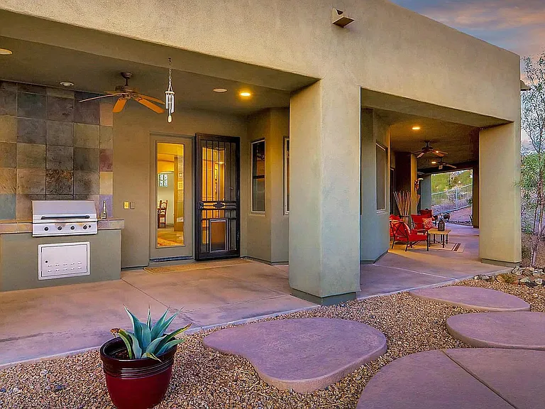 2715 W Cheyenne Dr — Photo 17