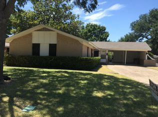 1215 Hampshire Ln, Richardson, TX 75080