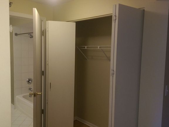 5th image of 345 N La Salle Dr APT 2709