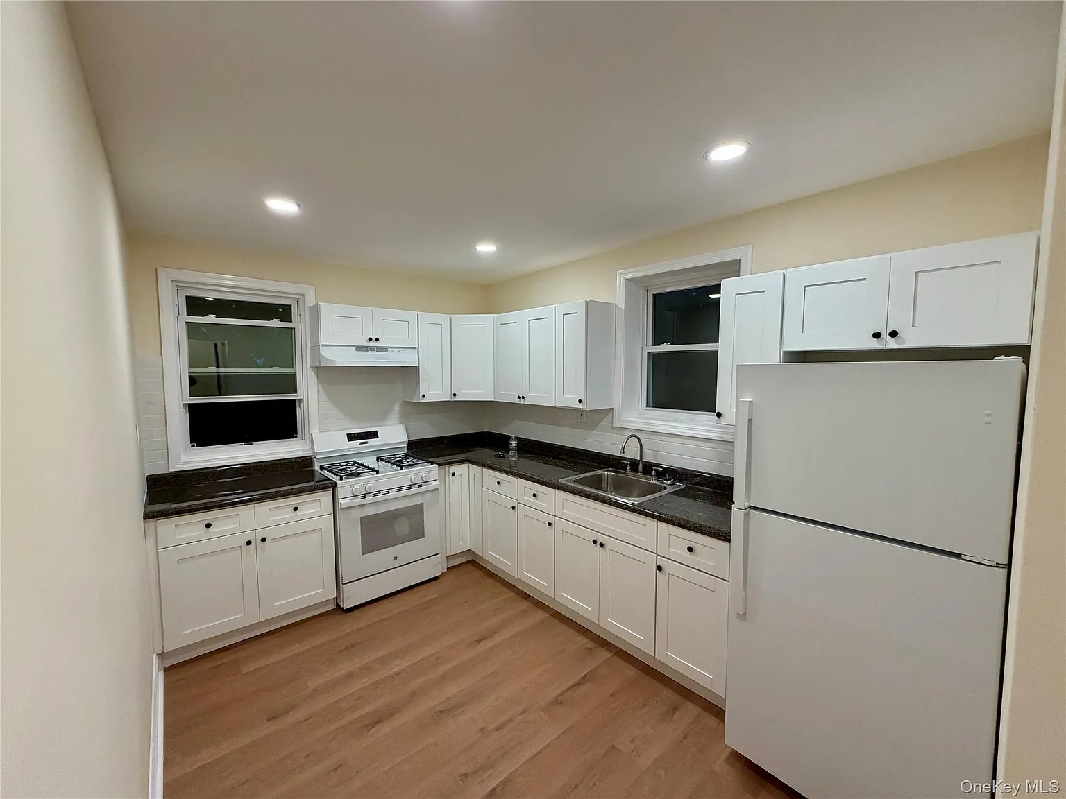 116 Alexander Ave — Photo 4
