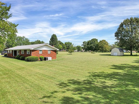 5th image of 351 Northcrest Cir NE