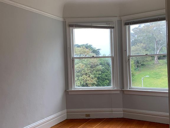 Bedroom overlooking Buena Vista Park