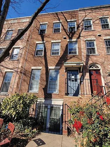 1949 Calvert St NW #D Photo 1