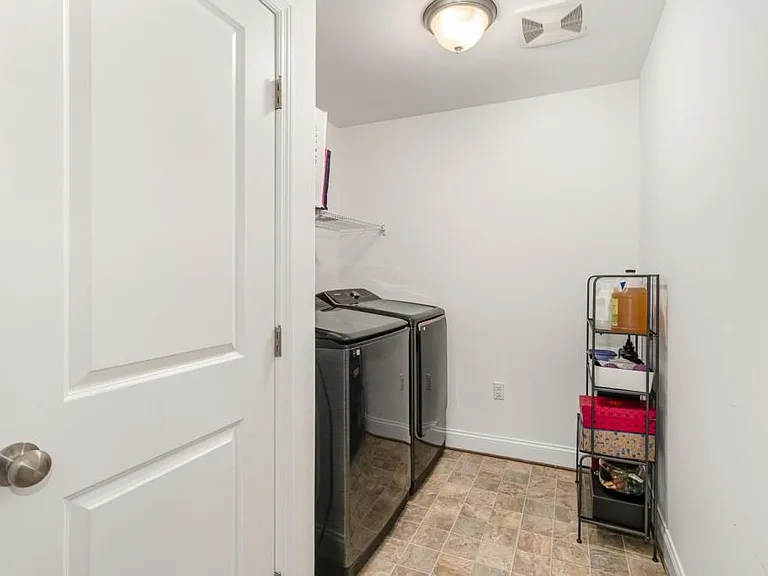 3112 Detweiler Ln — Photo 22
