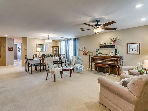 3rd image of 4508 Willow Rock Ln