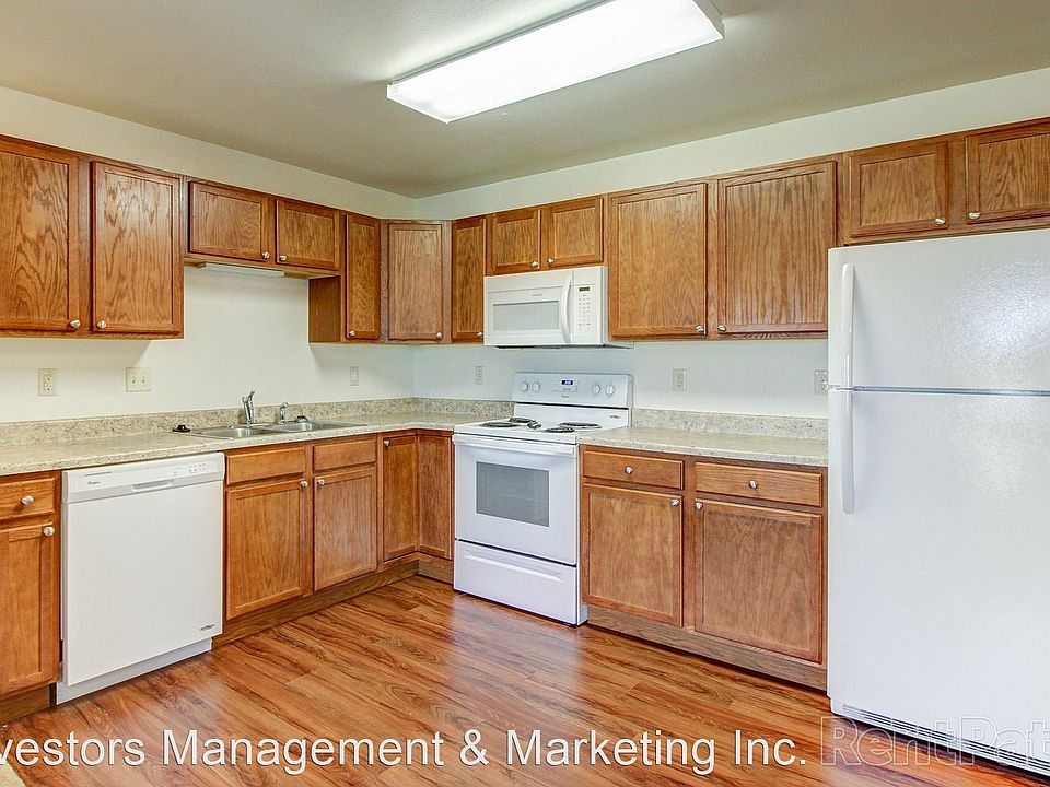 1st image of 2031 33rd St NW #305