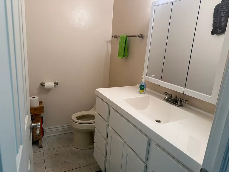 4600 N Cumberland Ave #1 — Photo 13