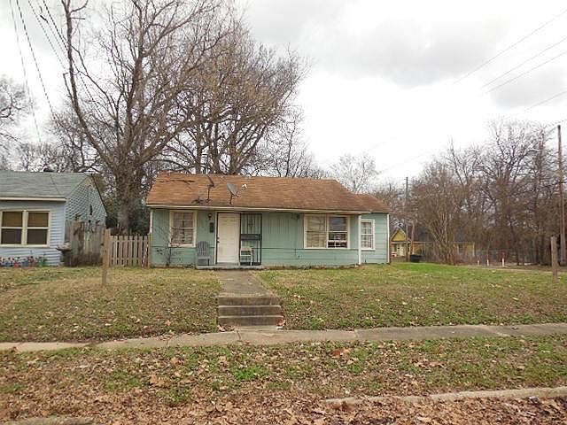 1st image of 3861 Victory Dr